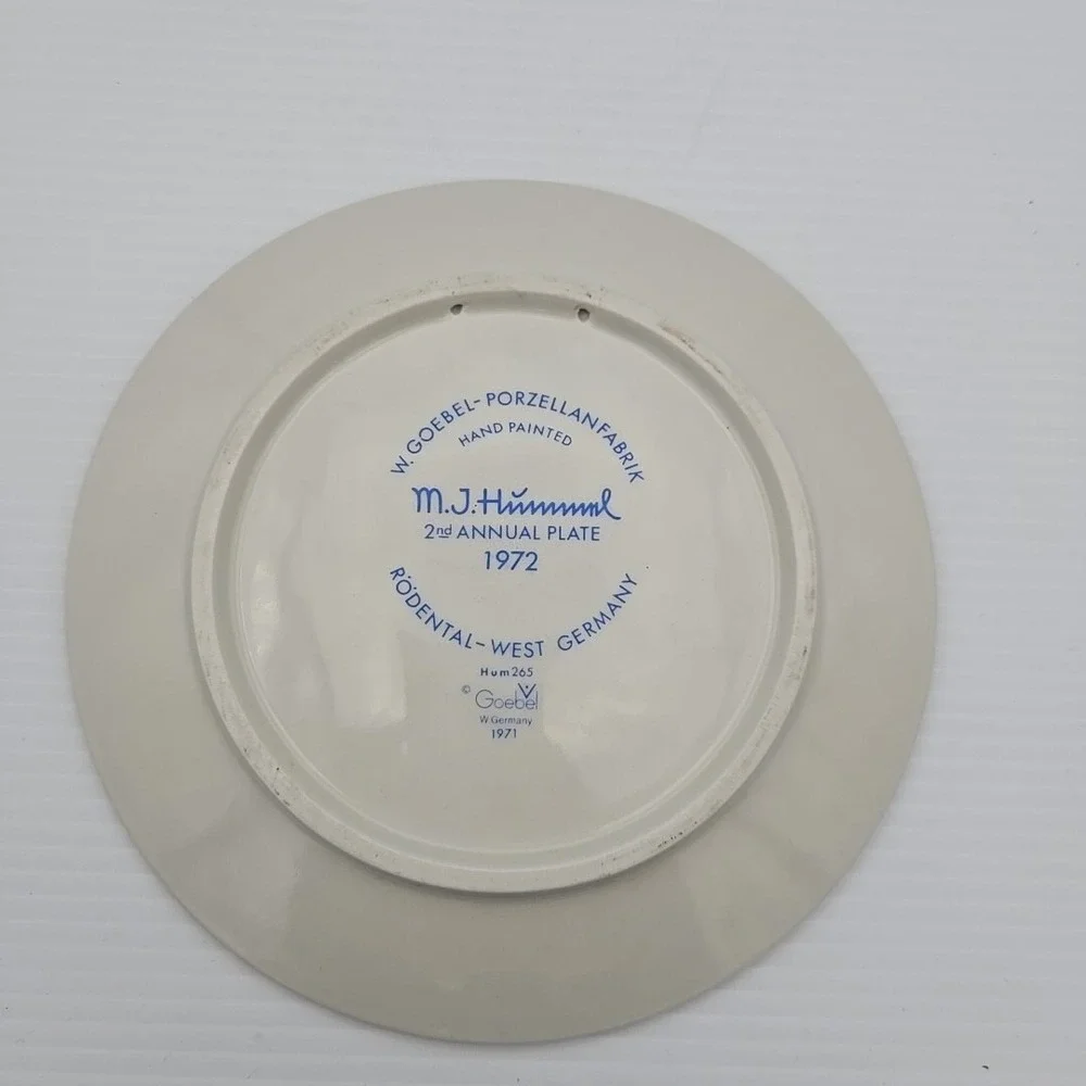 1972 Hummel 2nd Annual Collector's Plate, Hand Painted